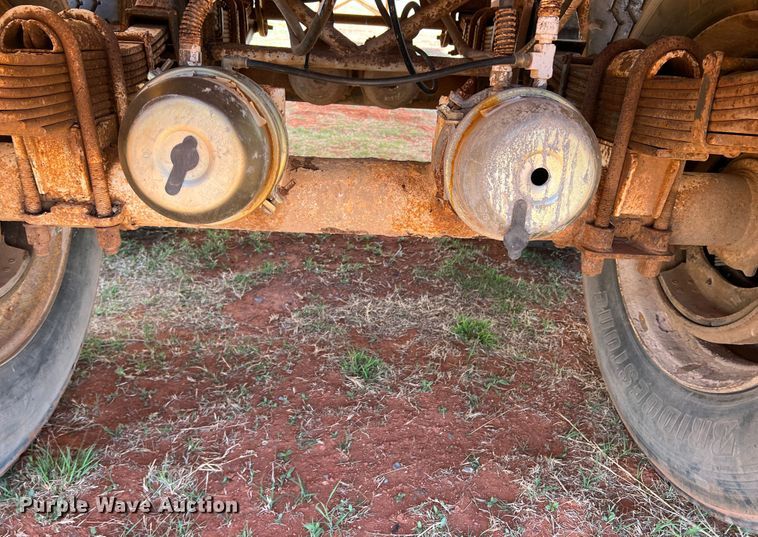 image for item DR1333 1993 Eagle GEVT-130B  tank trailer