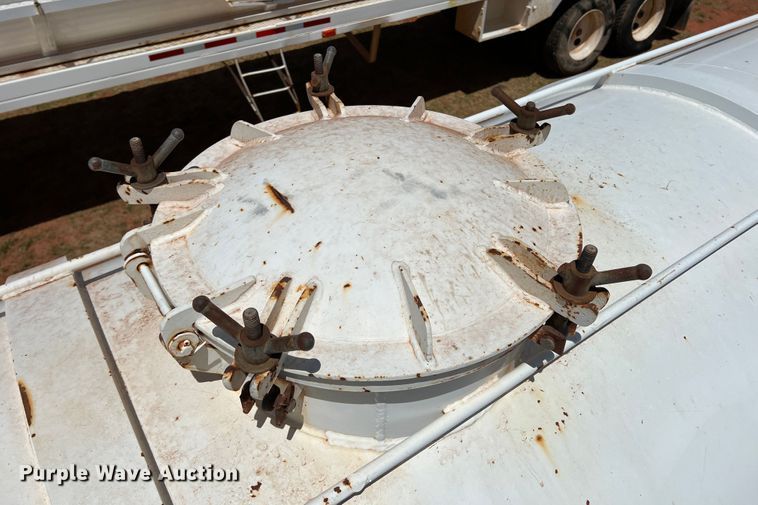 image for item DR1333 1993 Eagle GEVT-130B  tank trailer