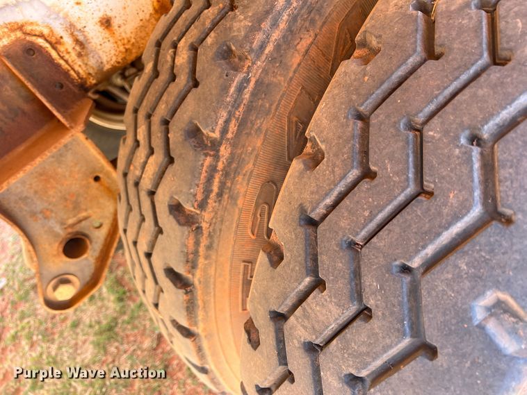 image for item DR1333 1993 Eagle GEVT-130B  tank trailer