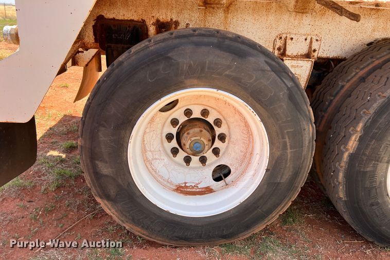 image for item DR1333 1993 Eagle GEVT-130B  tank trailer