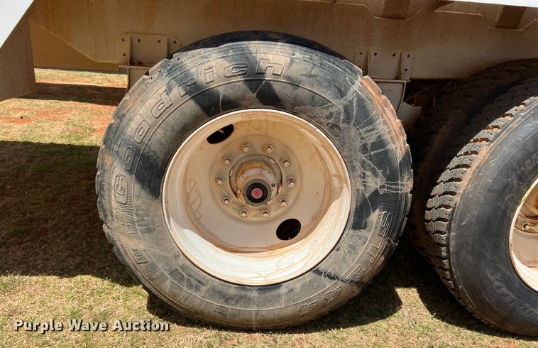 image for item DR1334 1993 Eagle TSPT  tank trailer