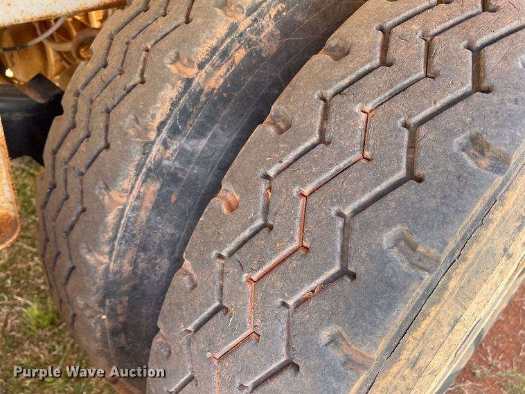 image for item DR1334 1993 Eagle TSPT  tank trailer