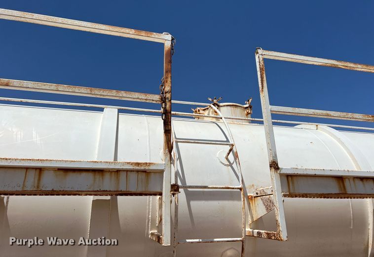 image for item DR1336 2008 Eagle Frac  tank trailer