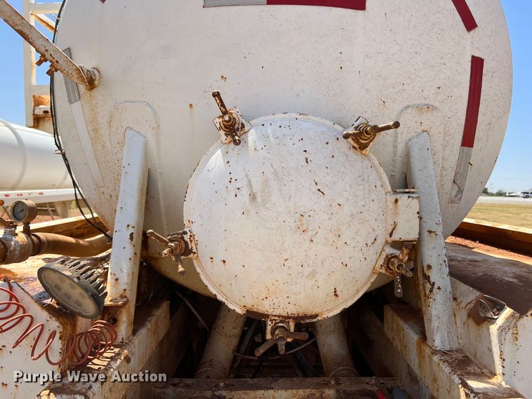 image for item DR1336 2008 Eagle Frac  tank trailer