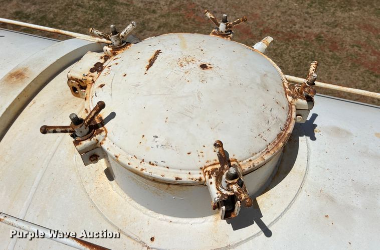 image for item DR1336 2008 Eagle Frac  tank trailer