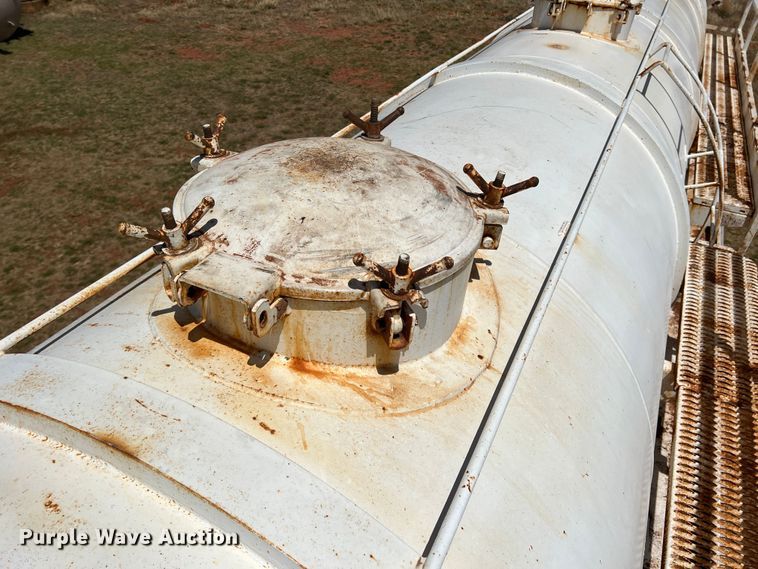 image for item DR1336 2008 Eagle Frac  tank trailer