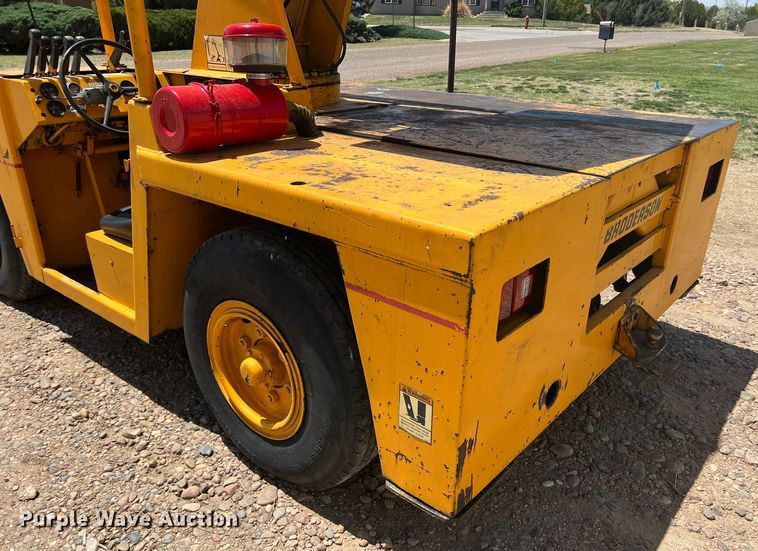 image for item DR1374 Broderson IC801D  crane