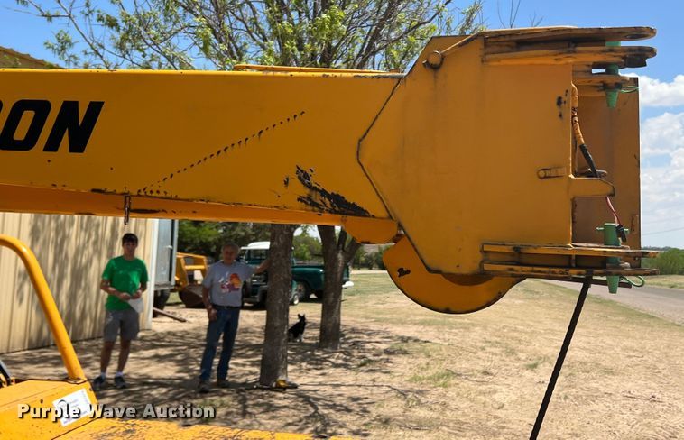 image for item DR1374 Broderson IC801D  crane