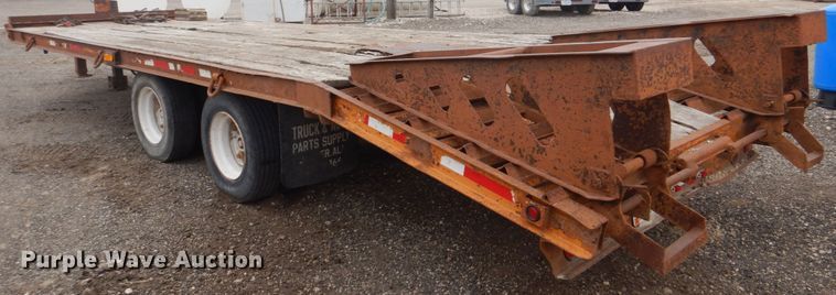 image for item DS7999 1988 Shelby  equipment trailer