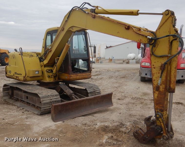 image for item DS8000 Komatsu PC60-7  excavator