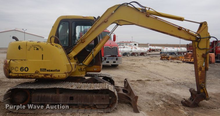 image for item DS8000 Komatsu PC60-7  excavator