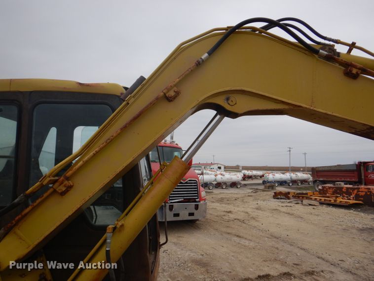 image for item DS8000 Komatsu PC60-7  excavator