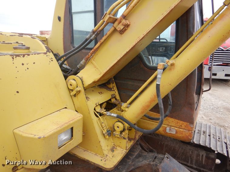 image for item DS8000 Komatsu PC60-7  excavator
