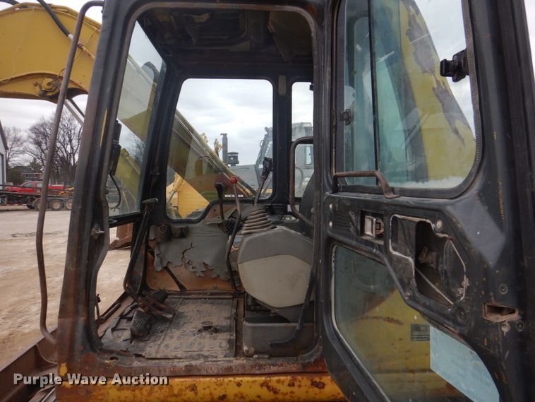 image for item DS8000 Komatsu PC60-7  excavator