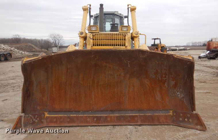image for item DS8001 1998 Komatsu D155AX  dozer