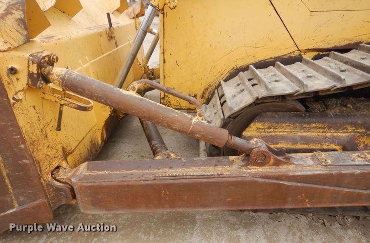 image for item DS8001 1998 Komatsu D155AX  dozer