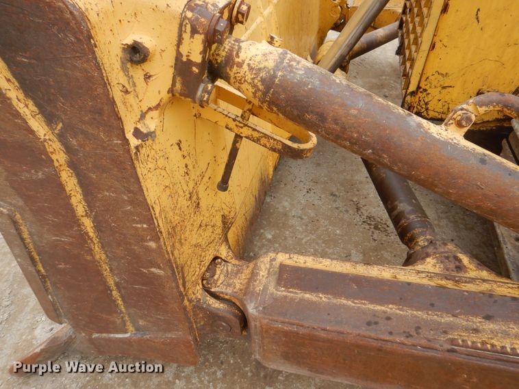 image for item DS8001 1998 Komatsu D155AX  dozer