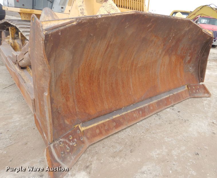image for item DS8001 1998 Komatsu D155AX  dozer
