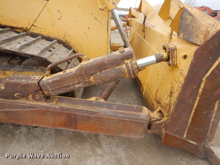 image for item DS8001 1998 Komatsu D155AX  dozer