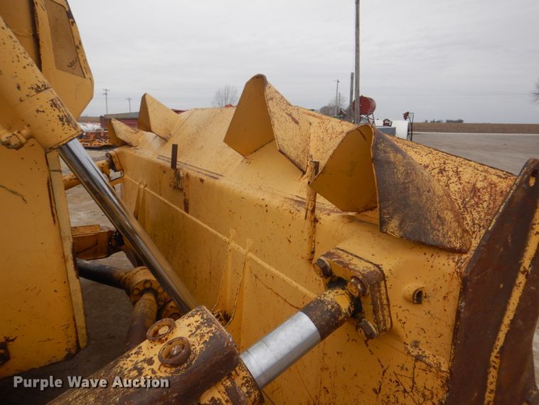 image for item DS8001 1998 Komatsu D155AX  dozer