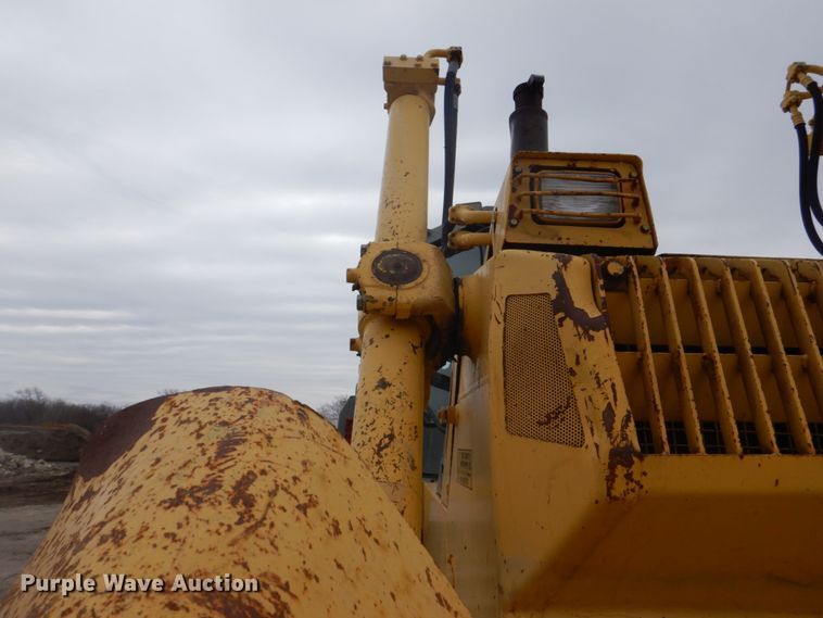 image for item DS8001 1998 Komatsu D155AX  dozer
