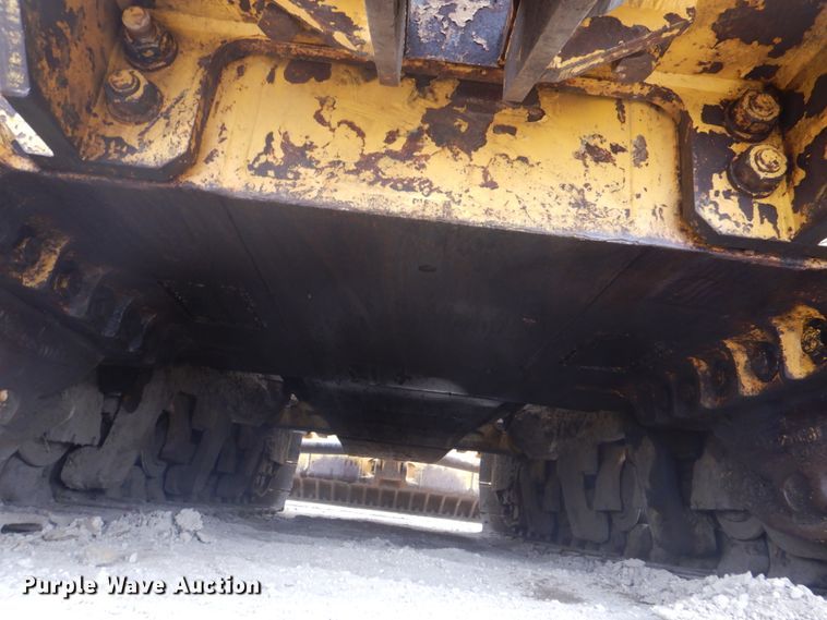 image for item DS8001 1998 Komatsu D155AX  dozer