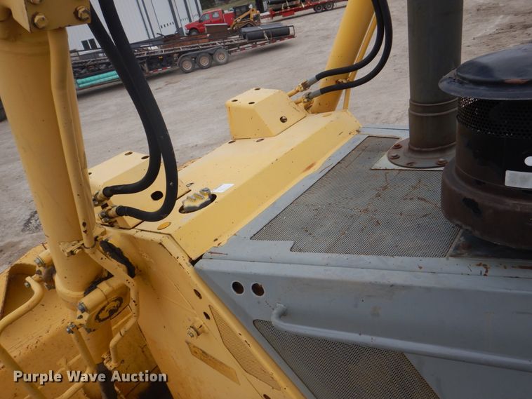 image for item DS8001 1998 Komatsu D155AX  dozer