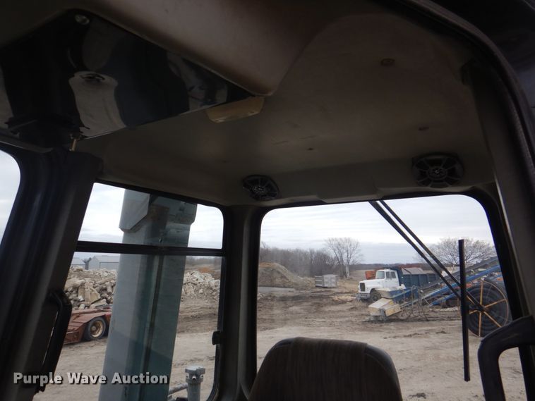 image for item DS8001 1998 Komatsu D155AX  dozer