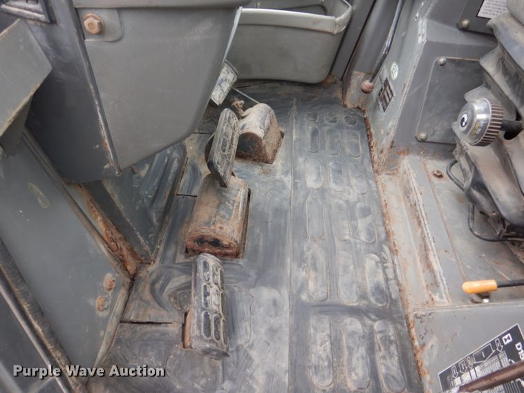 image for item DS8001 1998 Komatsu D155AX  dozer