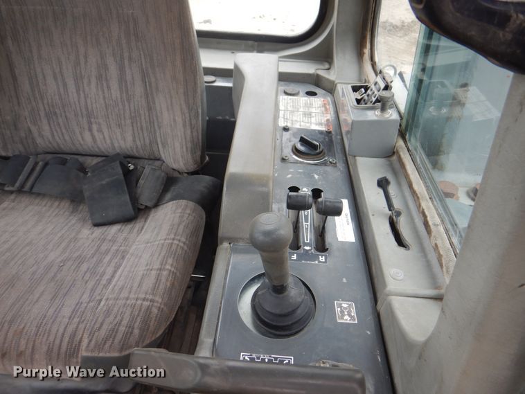 image for item DS8001 1998 Komatsu D155AX  dozer