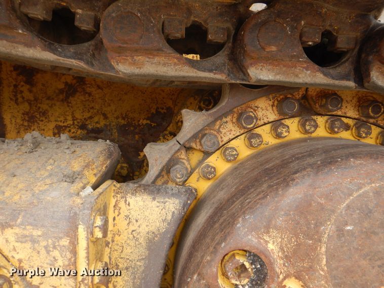 image for item DS8001 1998 Komatsu D155AX  dozer