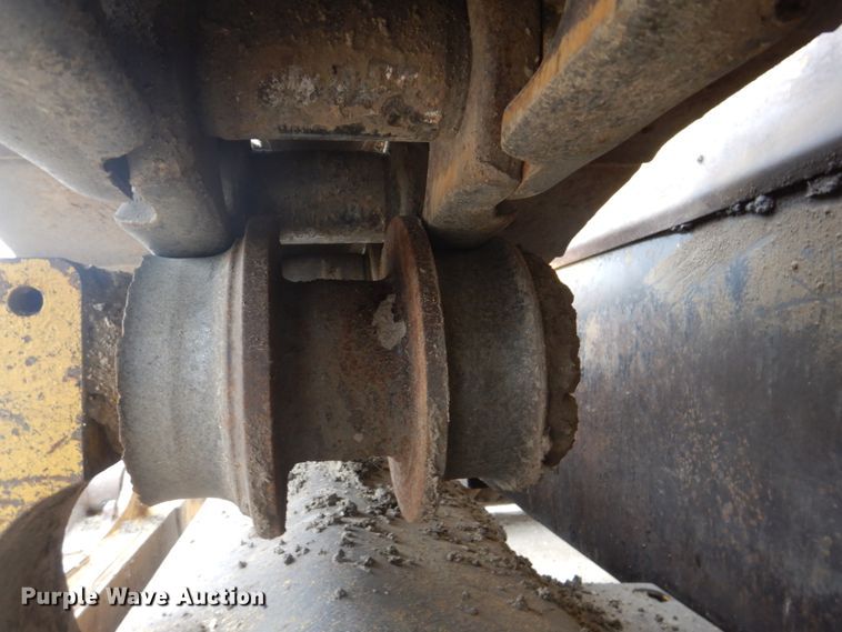 image for item DS8001 1998 Komatsu D155AX  dozer