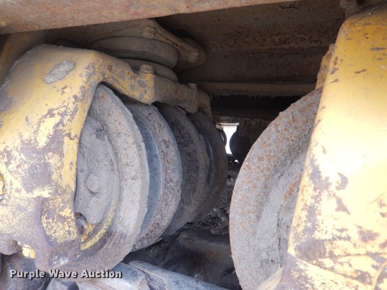 image for item DS8001 1998 Komatsu D155AX  dozer