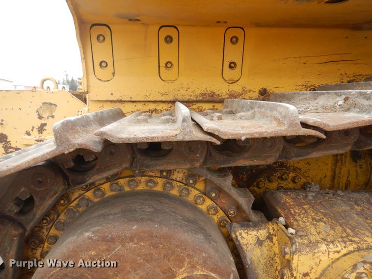image for item DS8001 1998 Komatsu D155AX  dozer