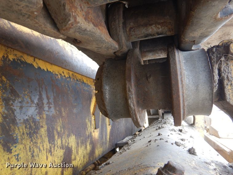 image for item DS8001 1998 Komatsu D155AX  dozer