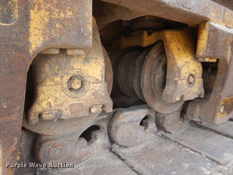 image for item DS8001 1998 Komatsu D155AX  dozer