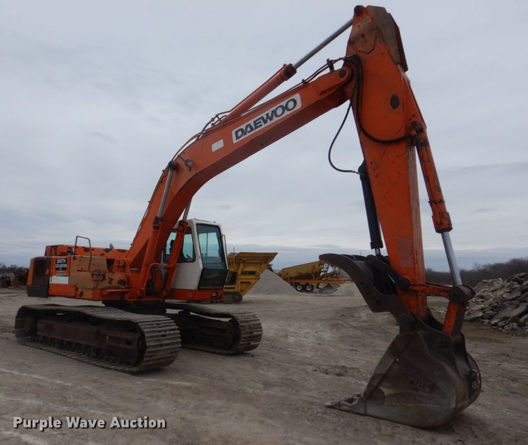 image for item DS8002 1996 Daewoo Solar 280LCIII  excavator