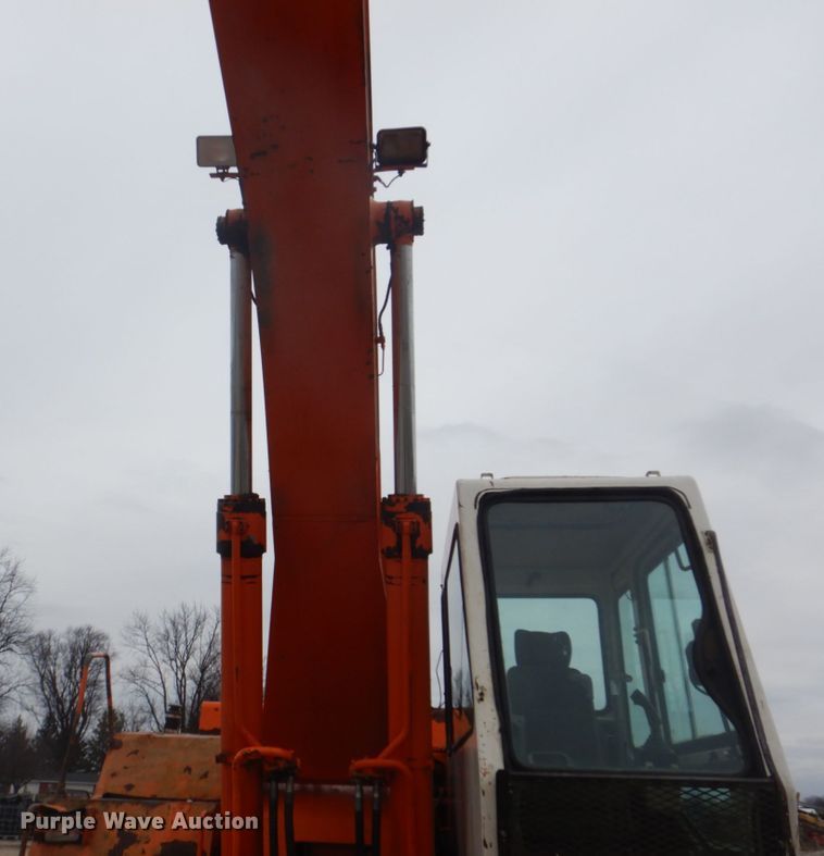 image for item DS8002 1996 Daewoo Solar 280LCIII  excavator