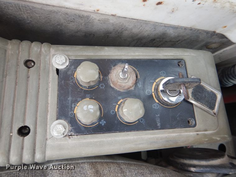 image for item DS8002 1996 Daewoo Solar 280LCIII  excavator