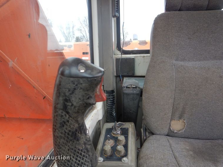 image for item DS8002 1996 Daewoo Solar 280LCIII  excavator