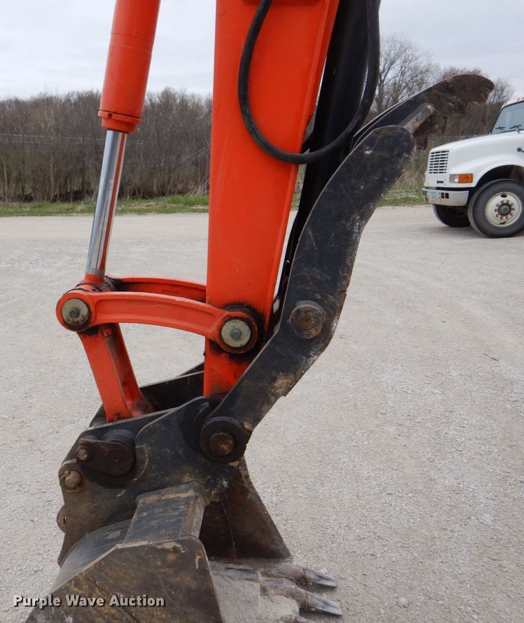 image for item DS8018 2009 Kubota KX080-3  mini excavator