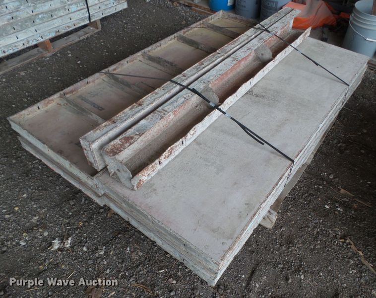 image for item HF9989 (5) pallets of concrete forms