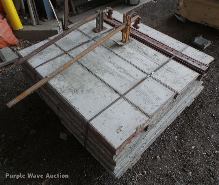 image for item HF9989 (5) pallets of concrete forms