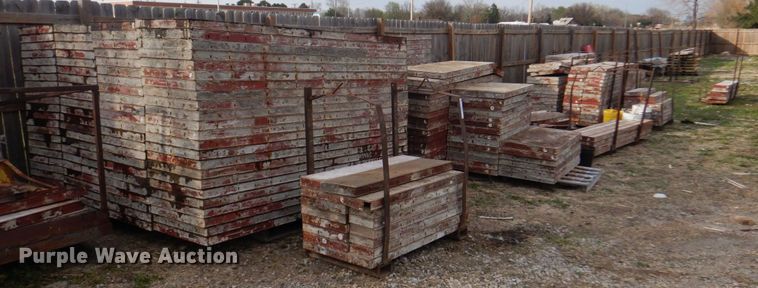 image for item IB9518 Approximately 309 Symons concrete forms