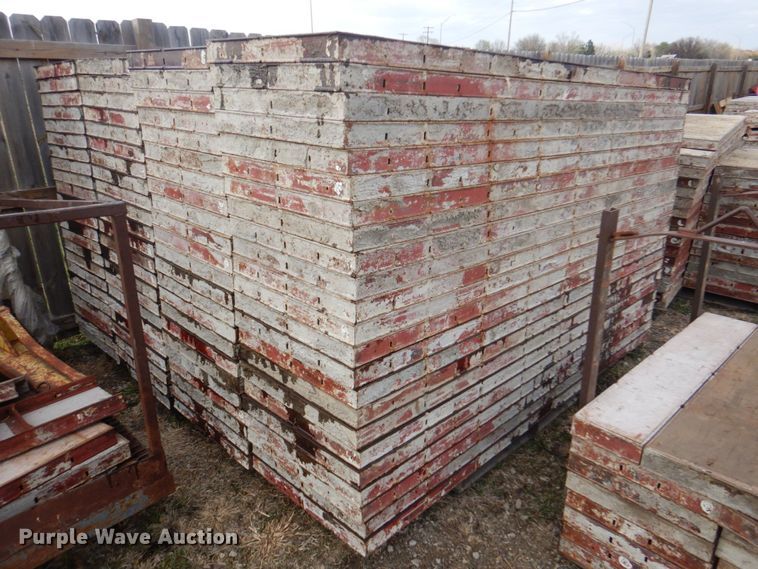 image for item IB9518 Approximately 309 Symons concrete forms