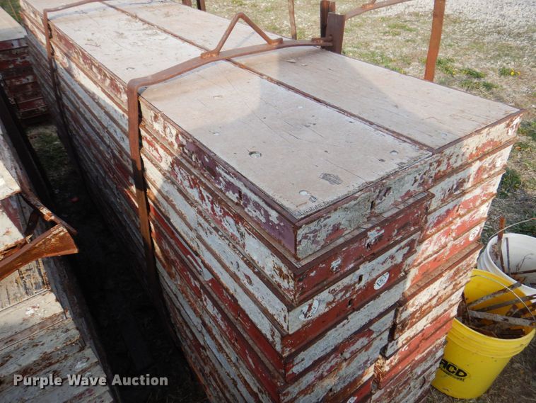 image for item IB9518 Approximately 309 Symons concrete forms