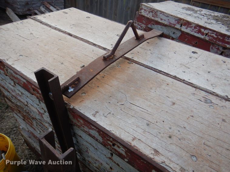 image for item IB9518 Approximately 309 Symons concrete forms