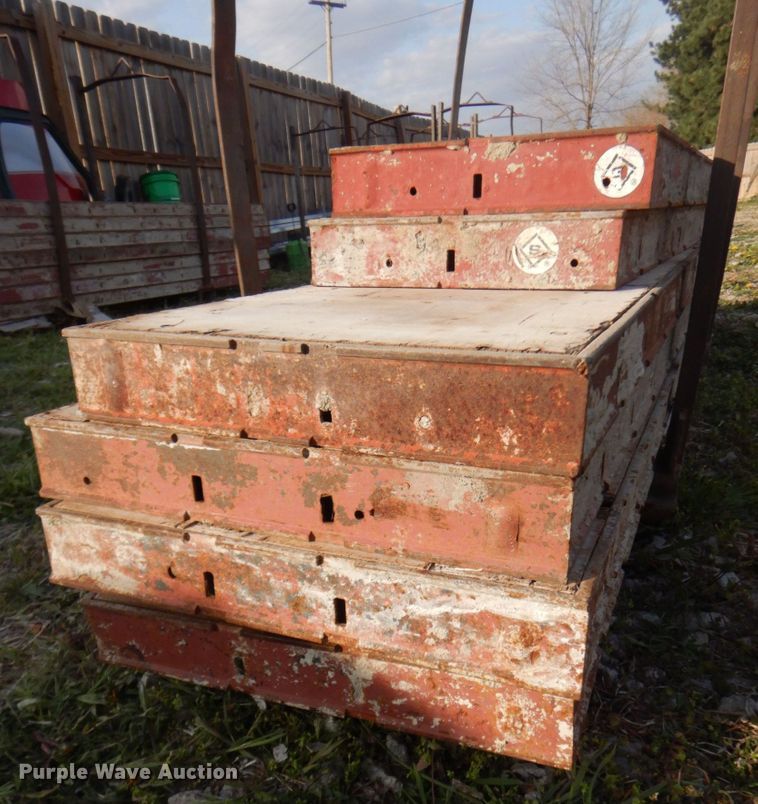 image for item IB9518 Approximately 309 Symons concrete forms