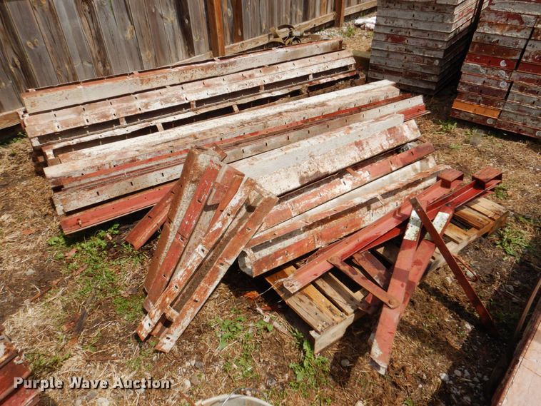 image for item IB9518 Approximately 309 Symons concrete forms