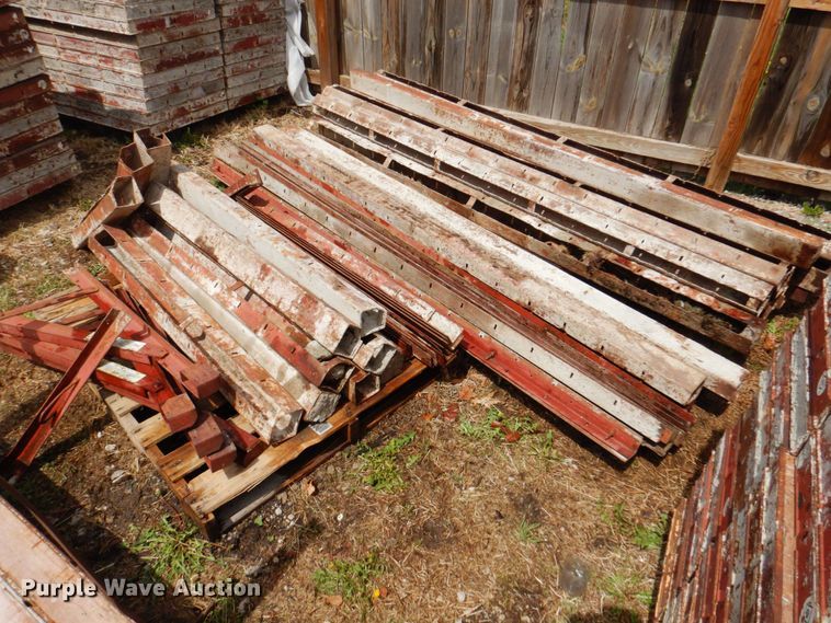 image for item IB9518 Approximately 309 Symons concrete forms